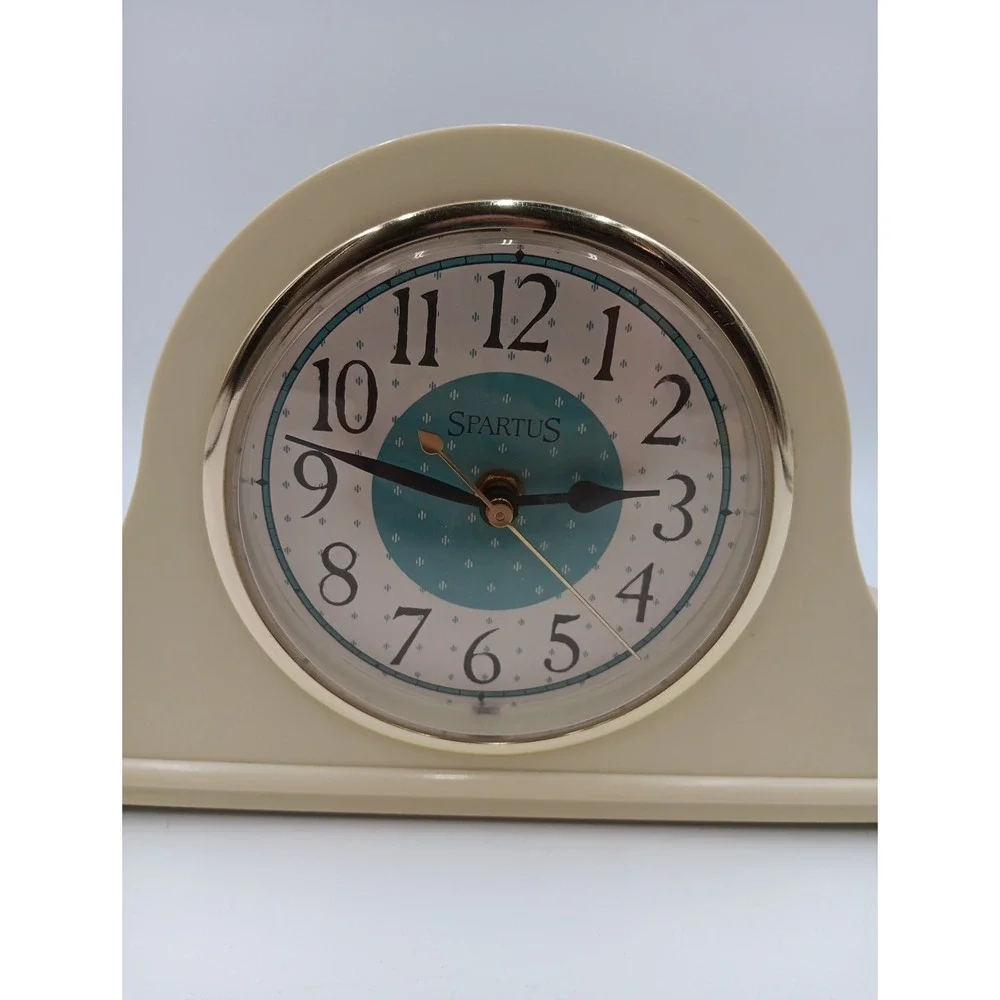 VTG Spartus Beige Mantle Clock #5228 Plastic USA WORKS 14x6.5